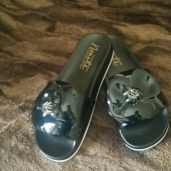 Nanette Lepore Shoes - Nanette Lepore's slides s7